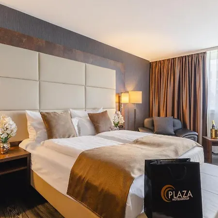 Plaza Premium 호텔 4*