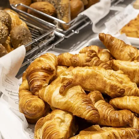 酒店 Plaza Premium 4*