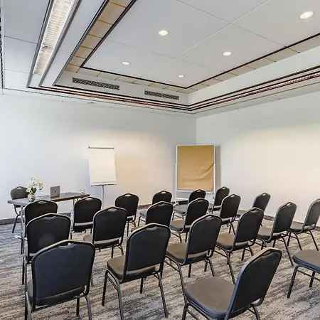 Plaza Premium 酒店