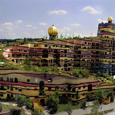 فندق Western Plaza دارمشتاد