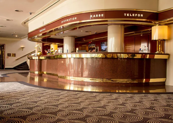 فندق Plaza Premium دارمشتاد