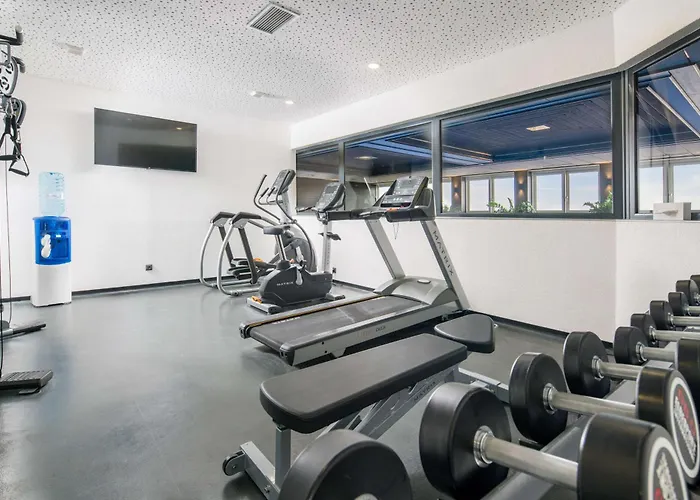 Plaza Premium دارمشتاد