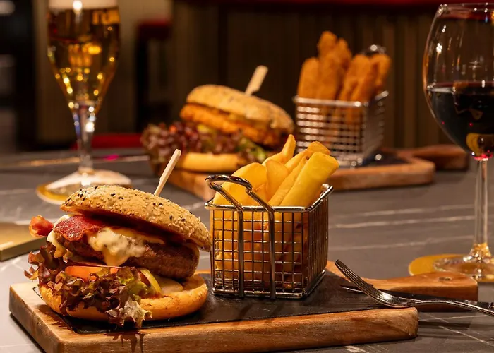 فندق Plaza Premium دارمشتاد