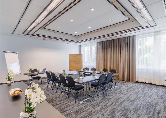 فندق Plaza Premium 4*