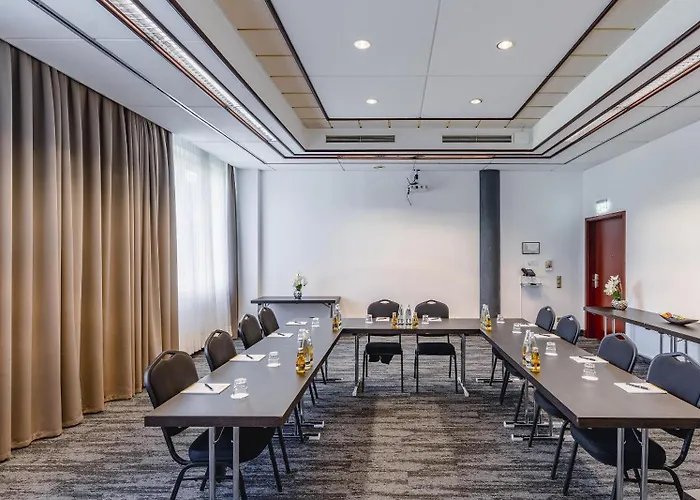 فندق Plaza Premium